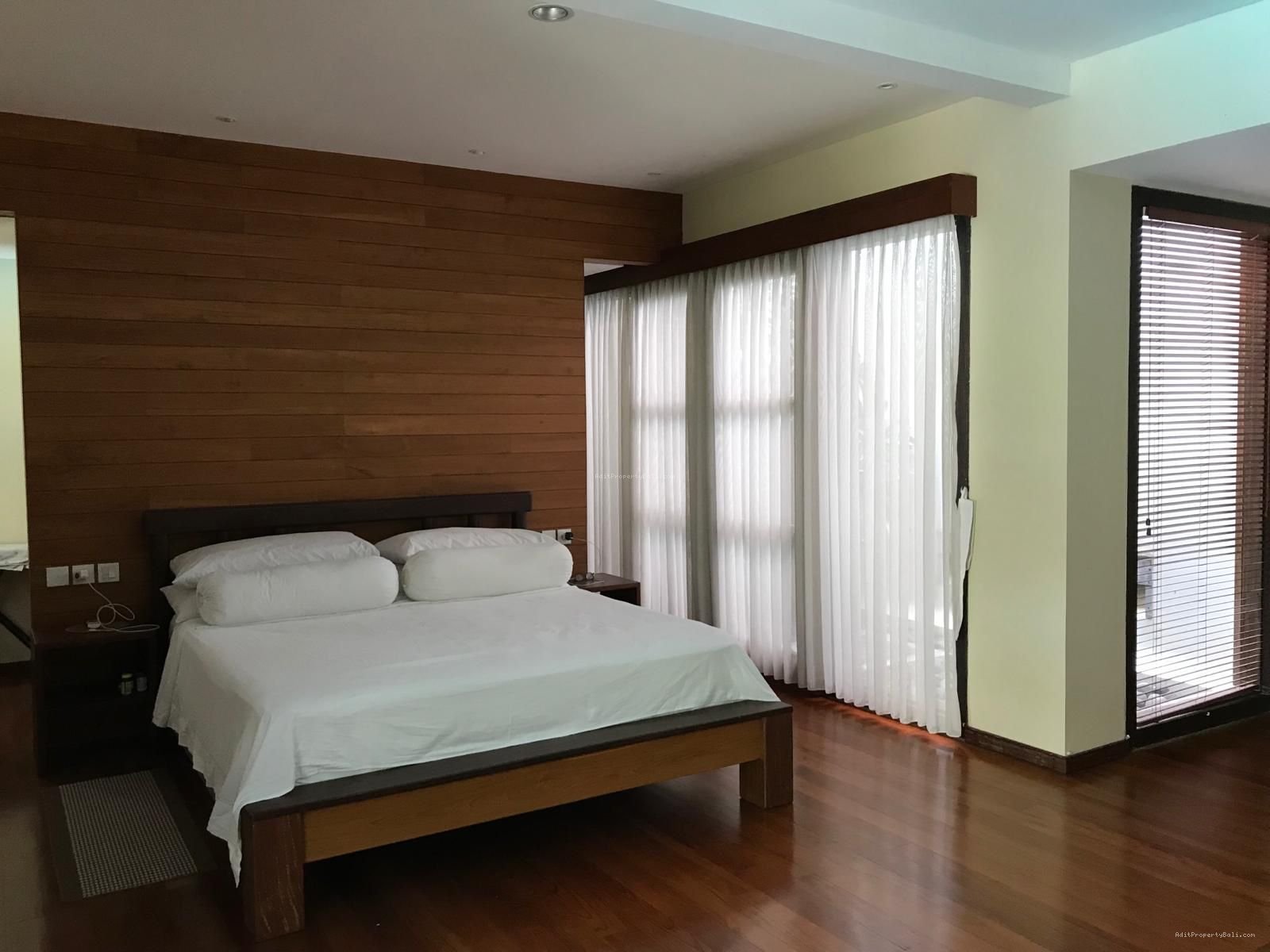 Rumah teras ayung denpasar timur