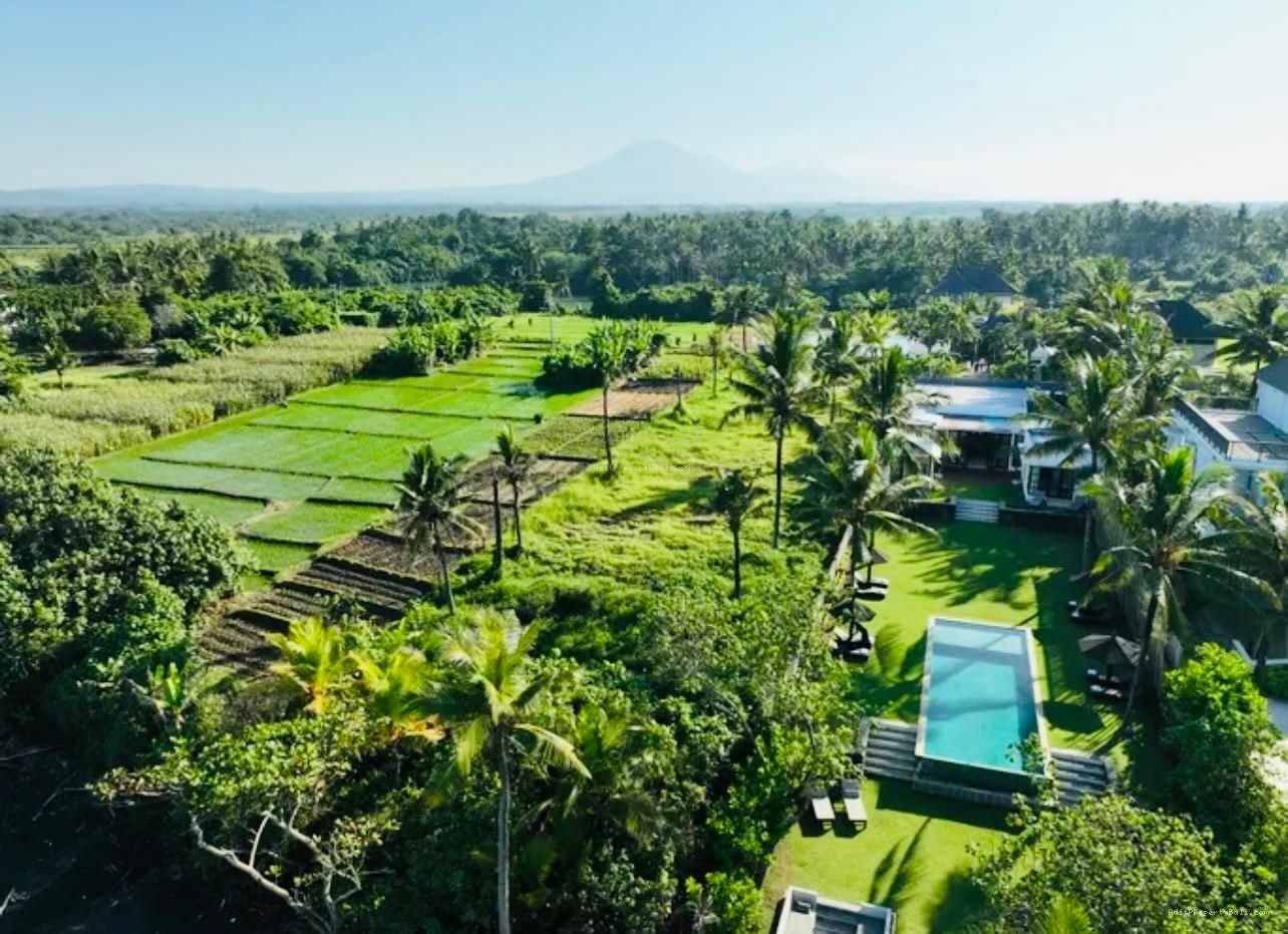 Tanah Beach front pantai pasut tabanan