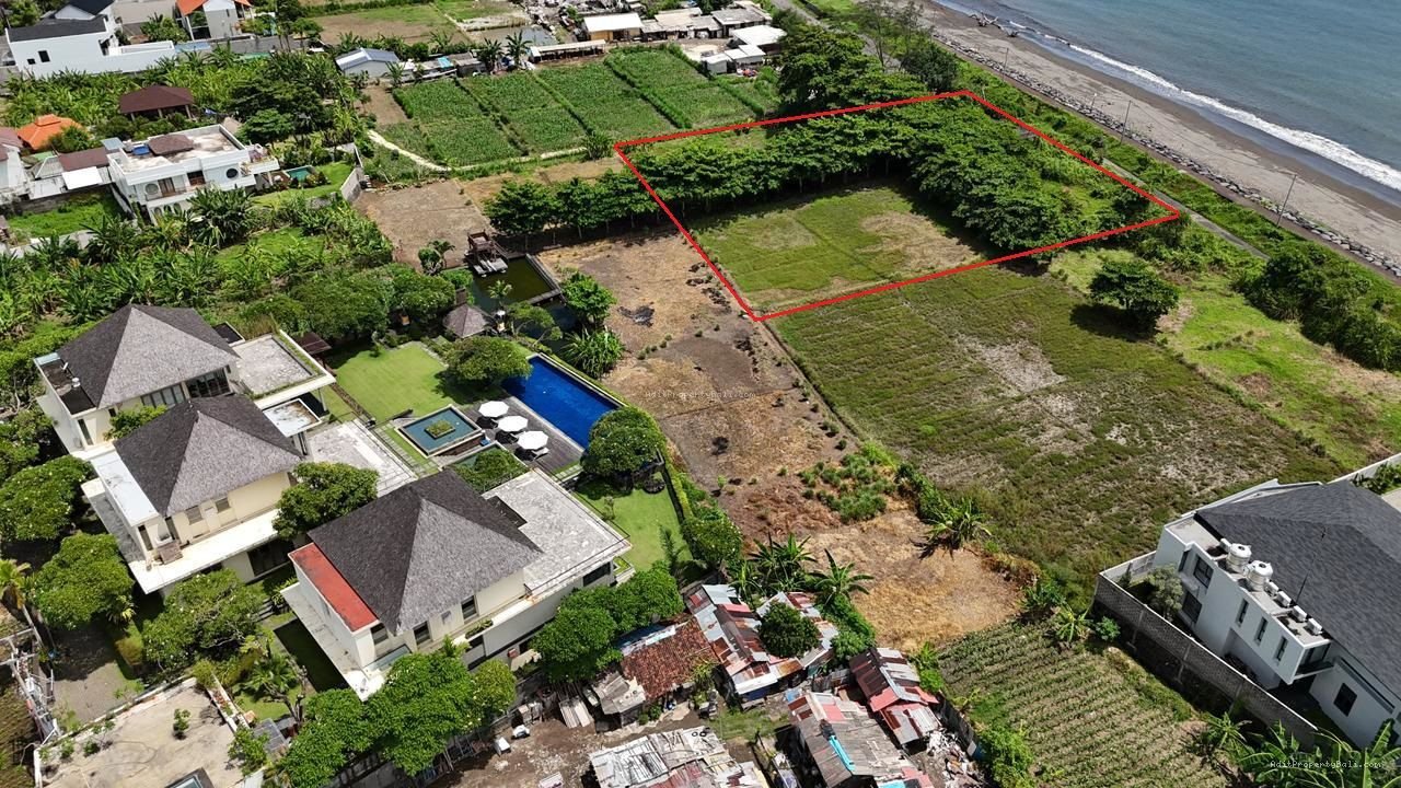 Tanah lost pantai padang galak sanur