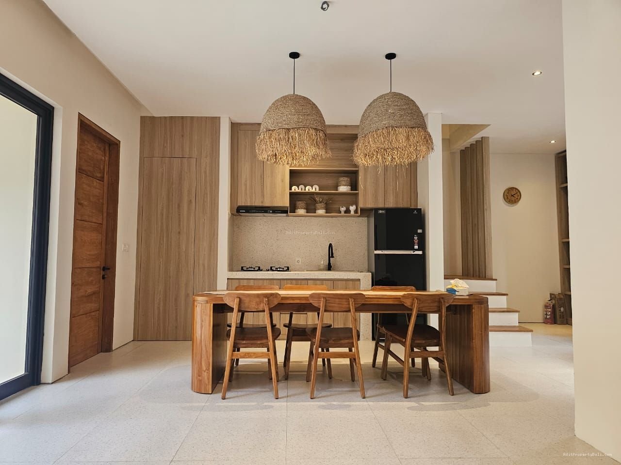 Brand New Villa Modern Mediteranian Semer Kerobokan Badung