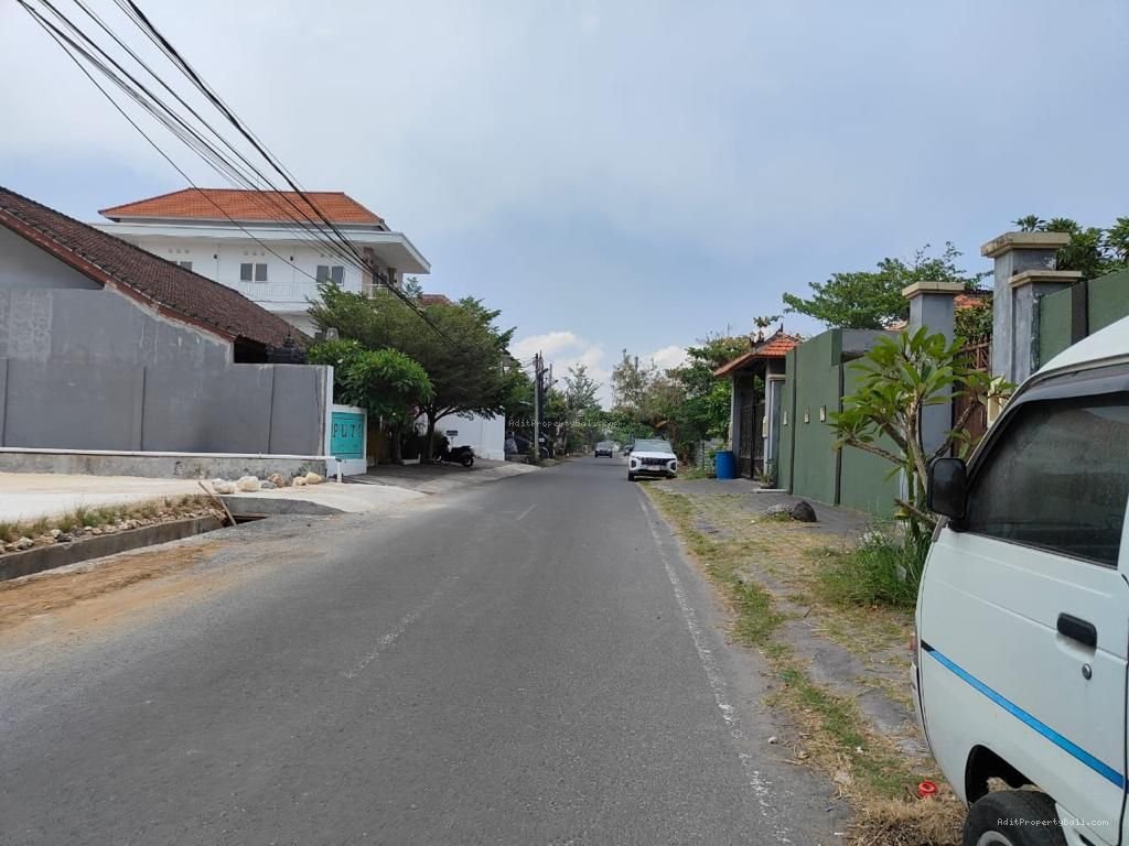 Tanah pandawa dewi sri legian kuta