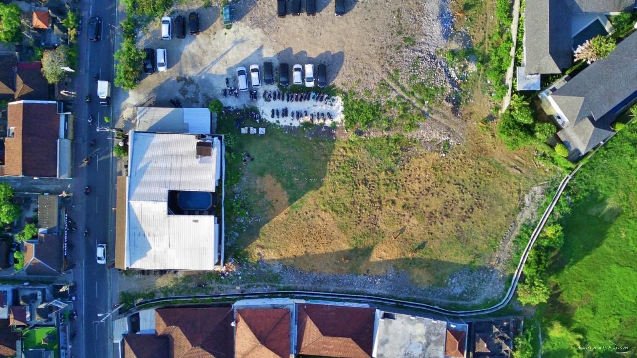 Tanah Raya Pantai Batu Bolong Canggu Badung