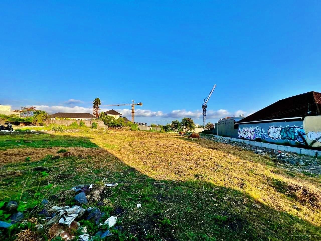 Tanah Raya Pantai Batu Bolong Canggu Badung