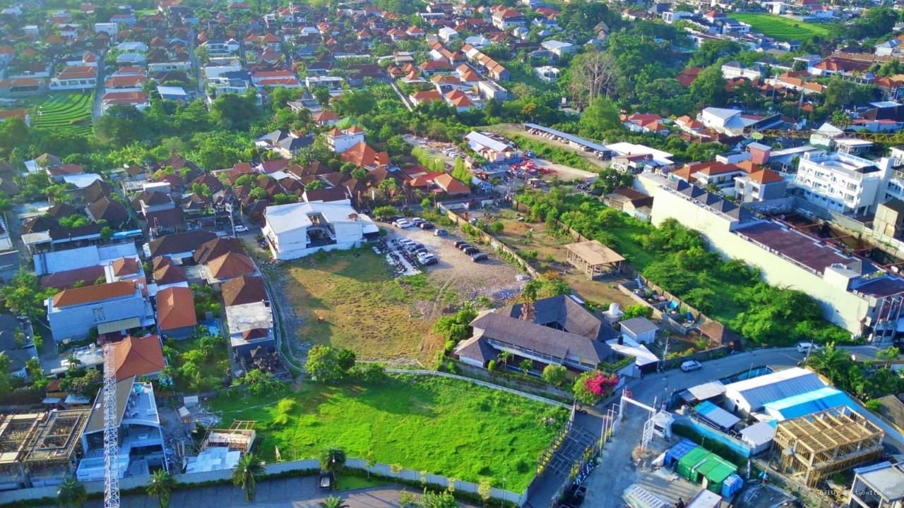 Tanah Raya Pantai Batu Bolong Canggu Badung