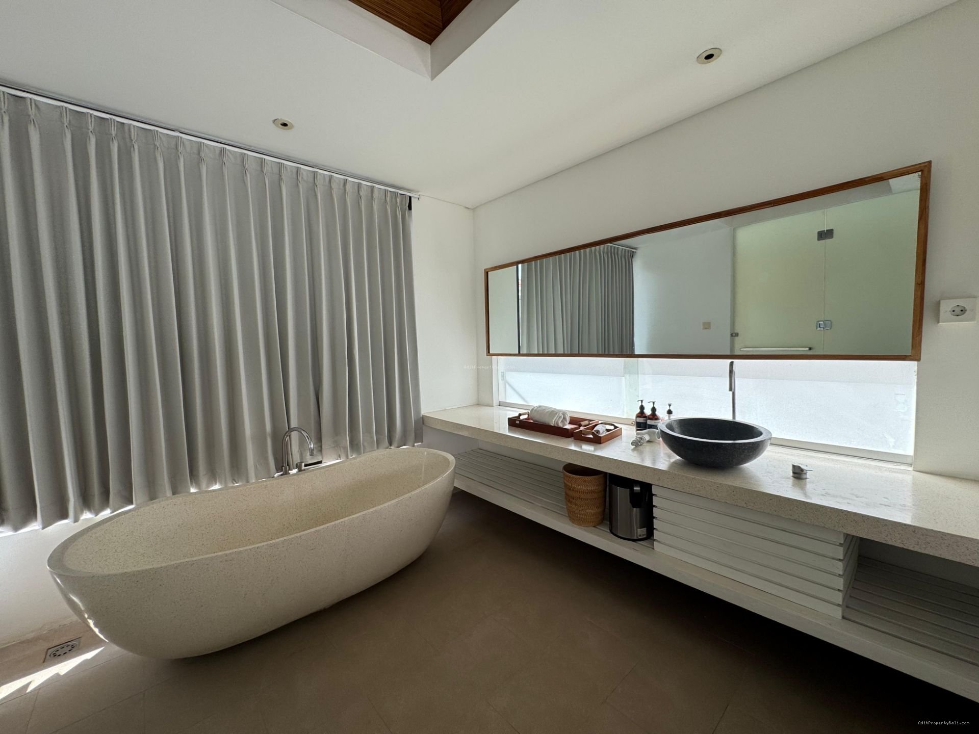 Villa batubolong canggu