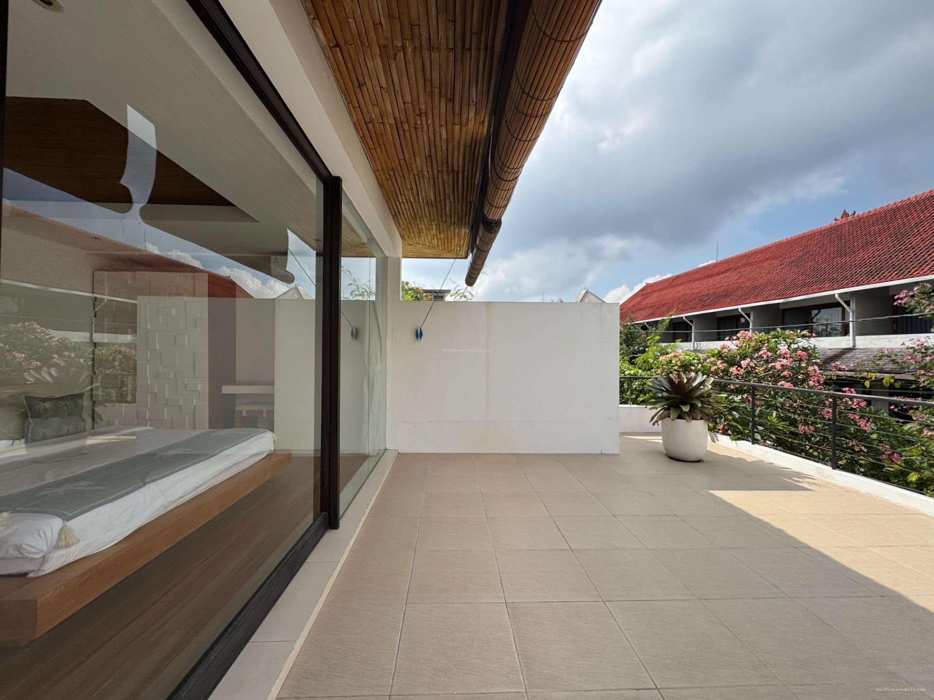 Villa batubolong canggu