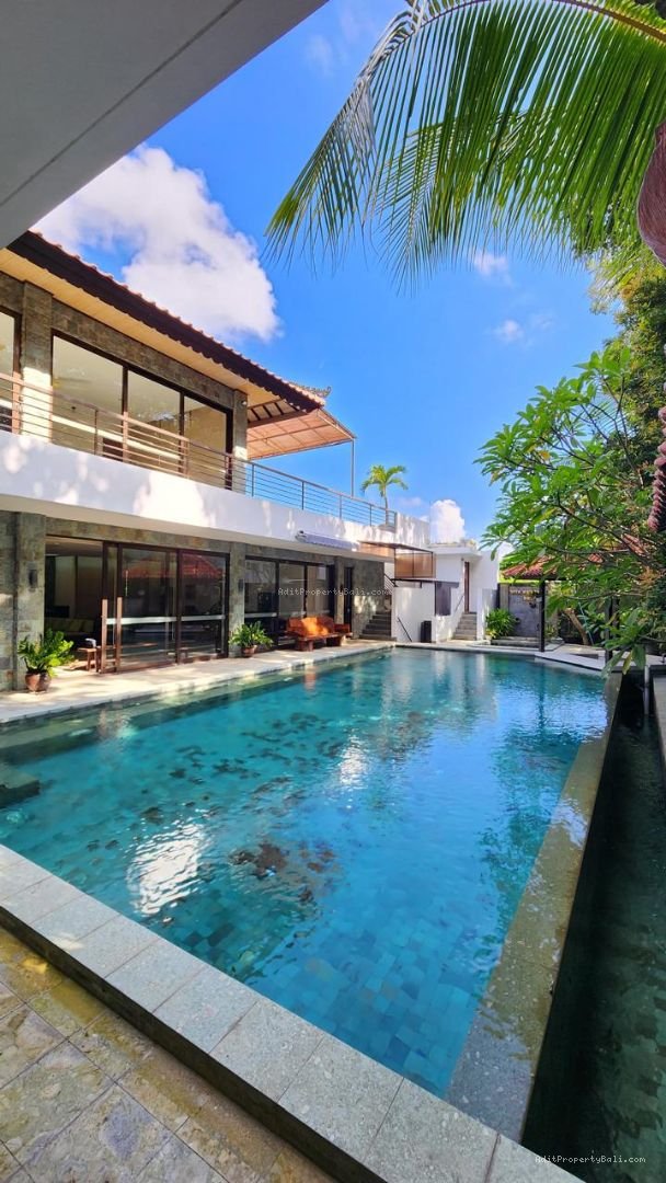 Villa Modern Balinese Style Jimbaran Badung