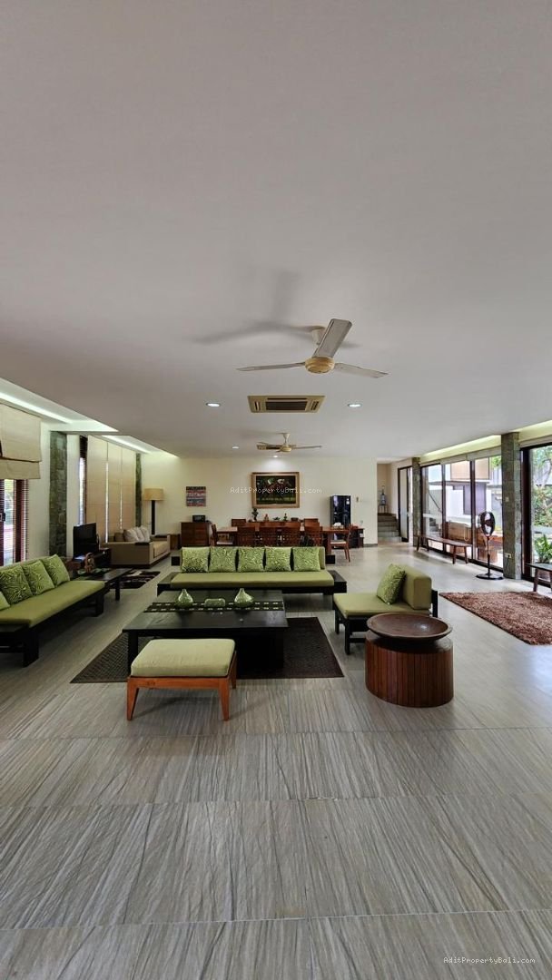 Villa Modern Balinese Style Jimbaran Badung