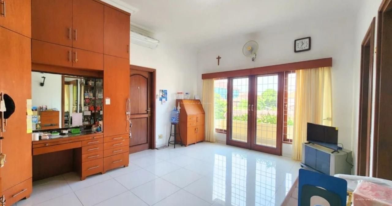 Rumah Tukad Ayung Renon Denpasar