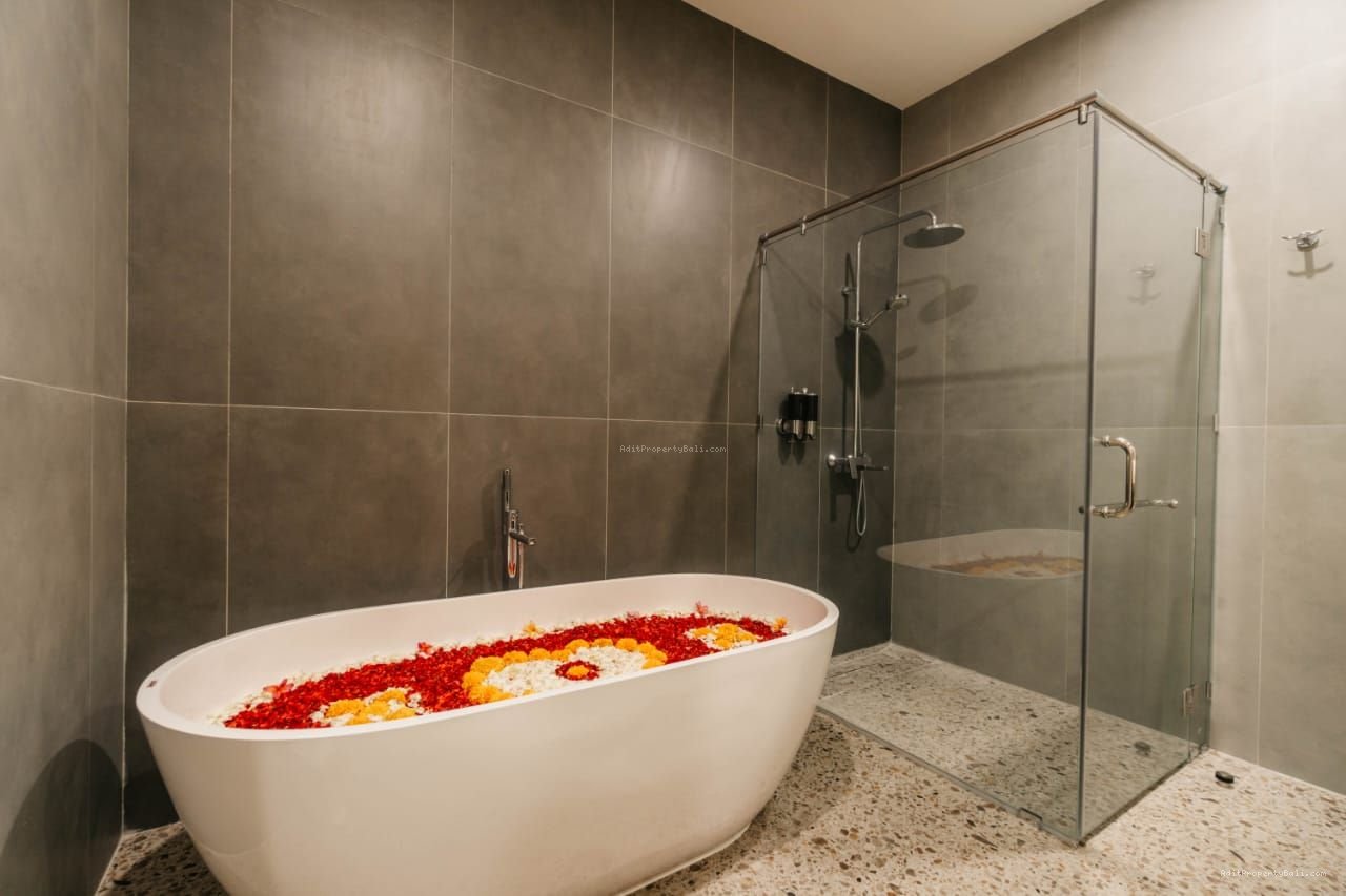 Brand New Villa Gunung Salak Kerobokan Badung