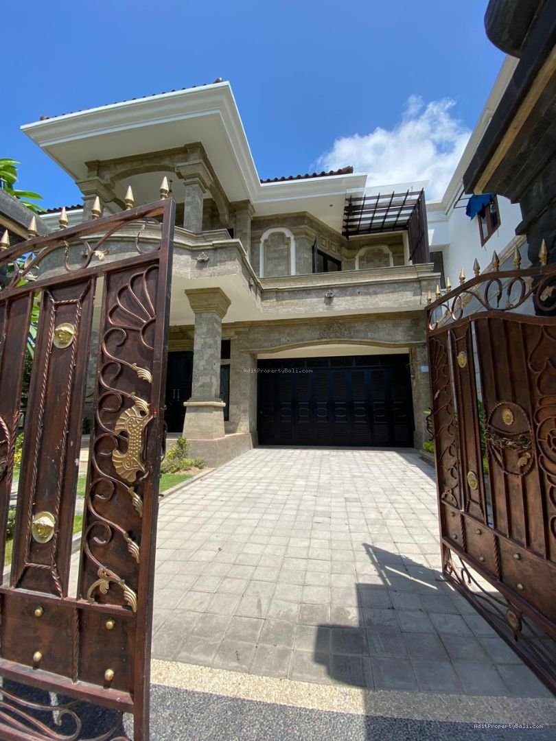 Rumah Moh yamin Renon