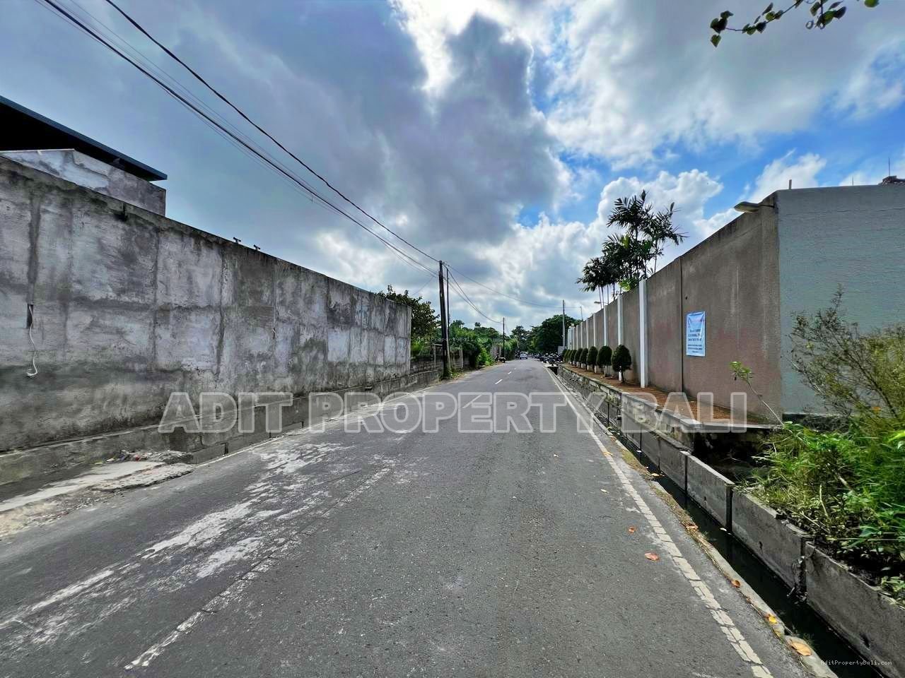 Tanah Raya Sunset road kuta bali