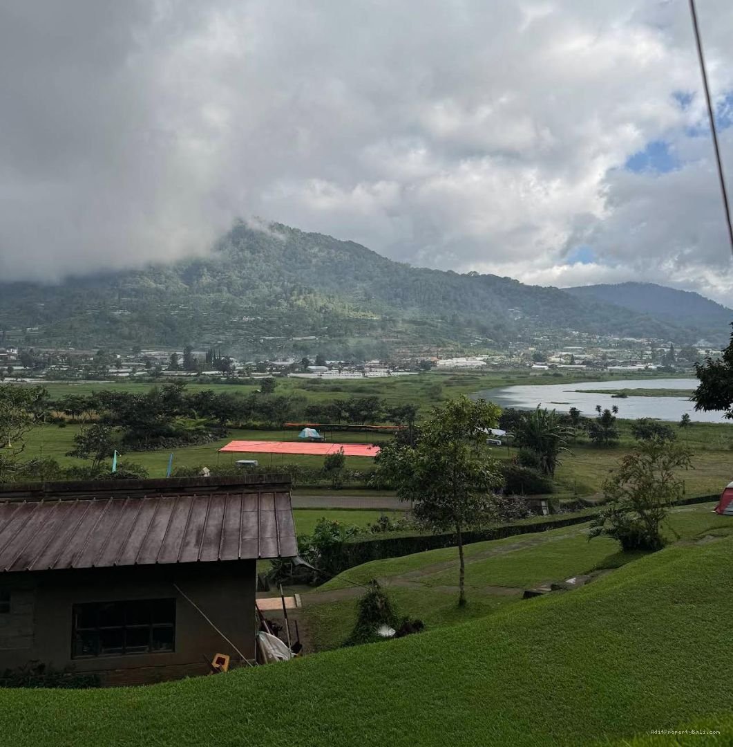 Tanah Full view Danau buyan bedugul