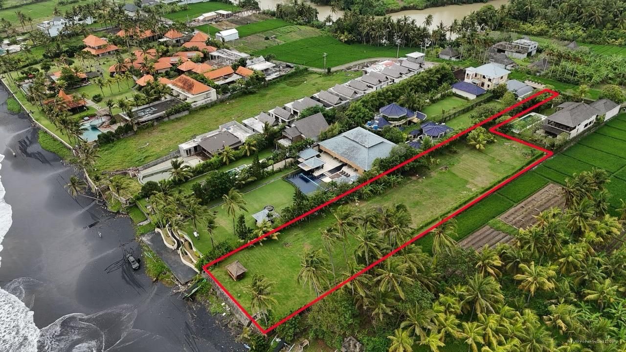 Tanah beach front pantai pasut tabanan bali