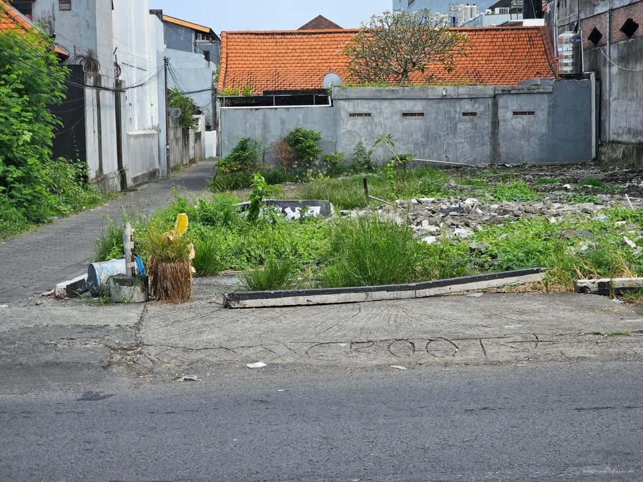 Tanah raya semat berawa canggu