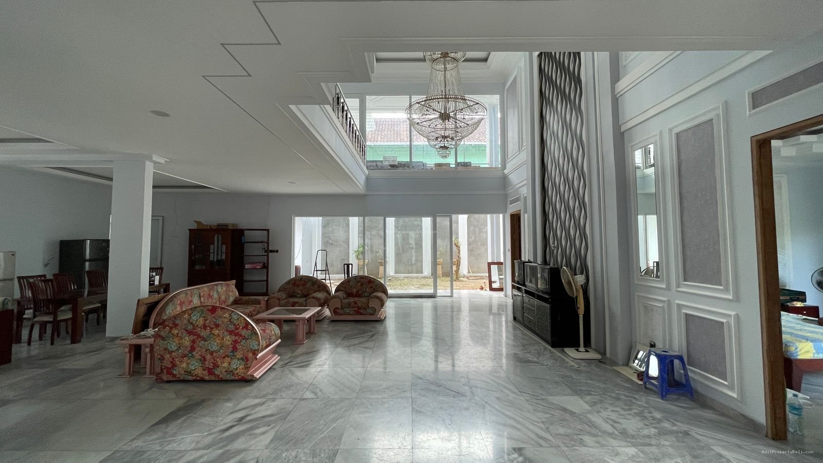 Rumah Mewah Gatot Subroto Tengah Denpasar