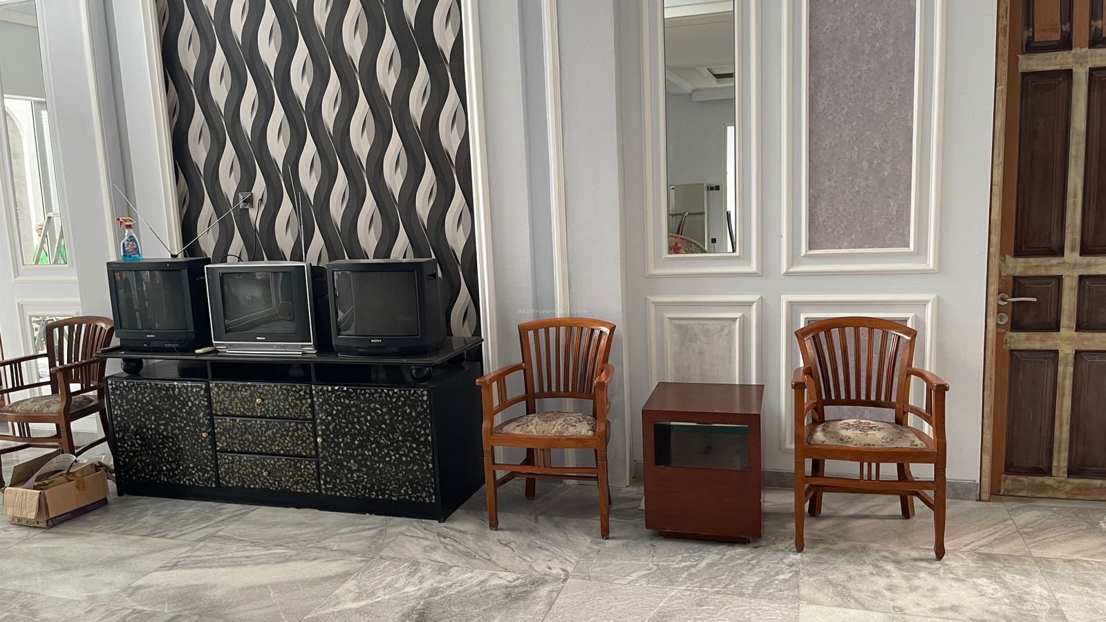 Rumah Mewah Gatot Subroto Tengah Denpasar