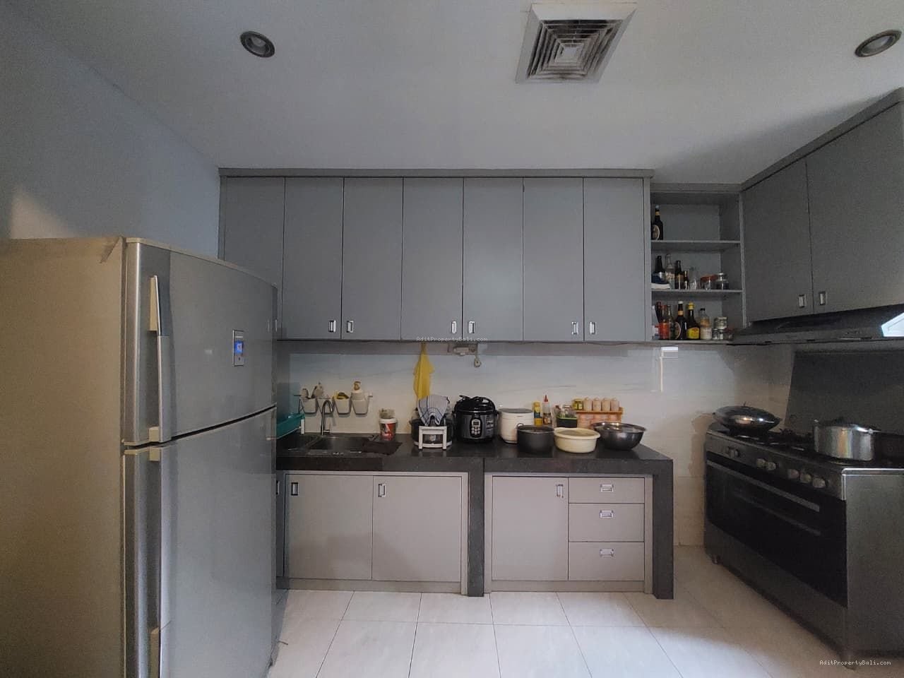 Villa Minimalis Gunung Salak Kerobokan Badung