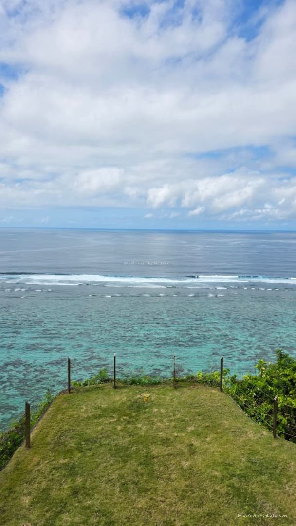 Villa Cliff Edge Ocean View Pandawa Badung