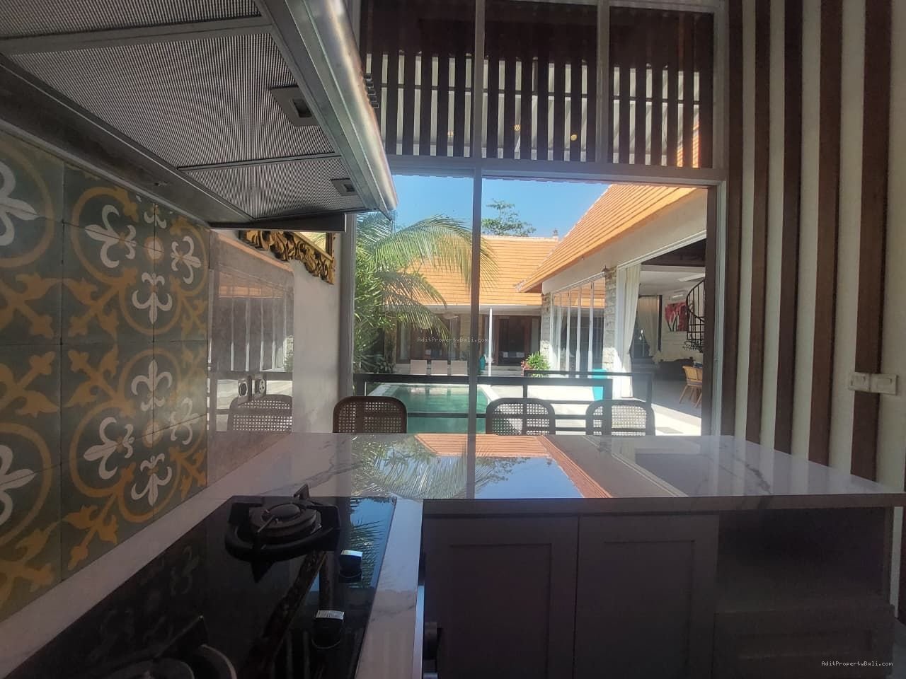 Villa Luxury Bumbak Umalas Kerobokan Badung