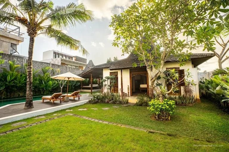 Villa Luxury Tropical Style Berawa Canggu Badung