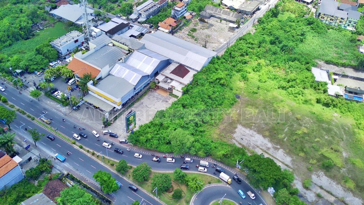 Tanah strategis sunset road kuta bali