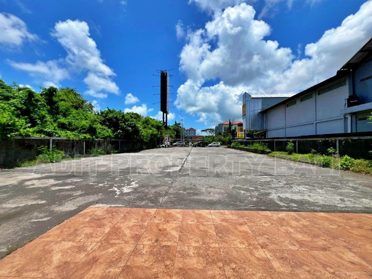 Tanah strategis sunset road kuta bali