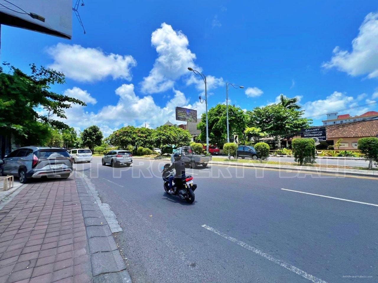 Tanah strategis sunset road kuta bali