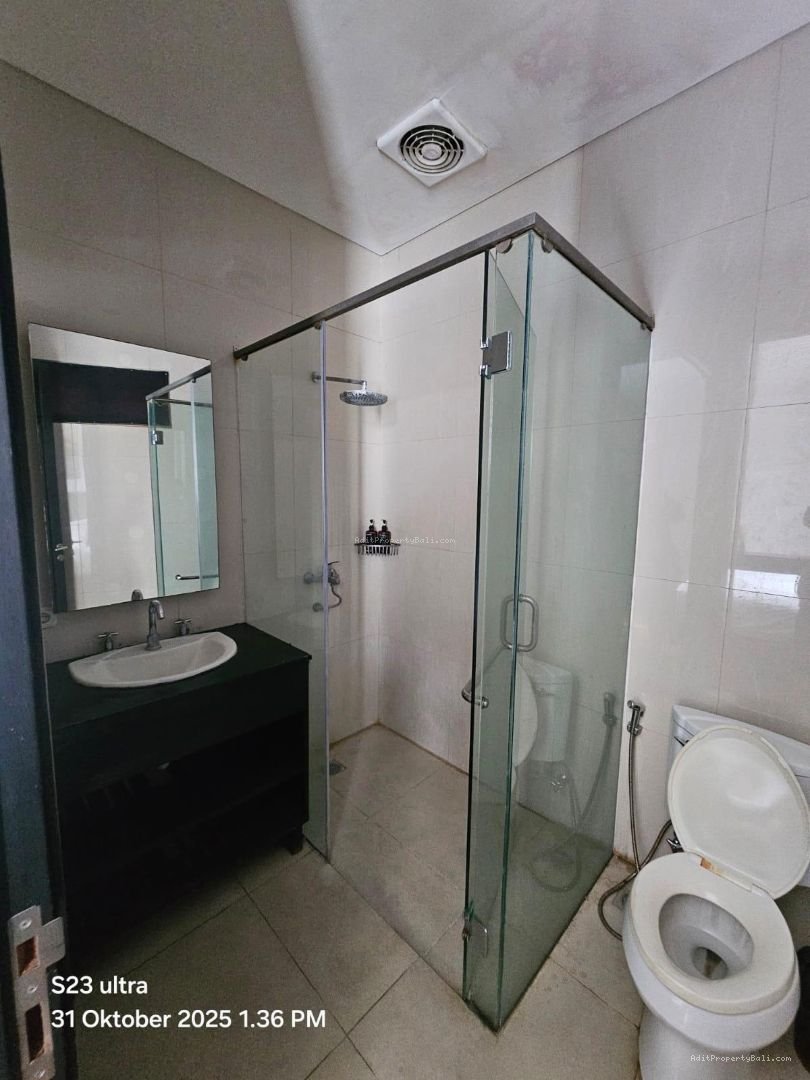 Villa tropical raya canggu badung bali