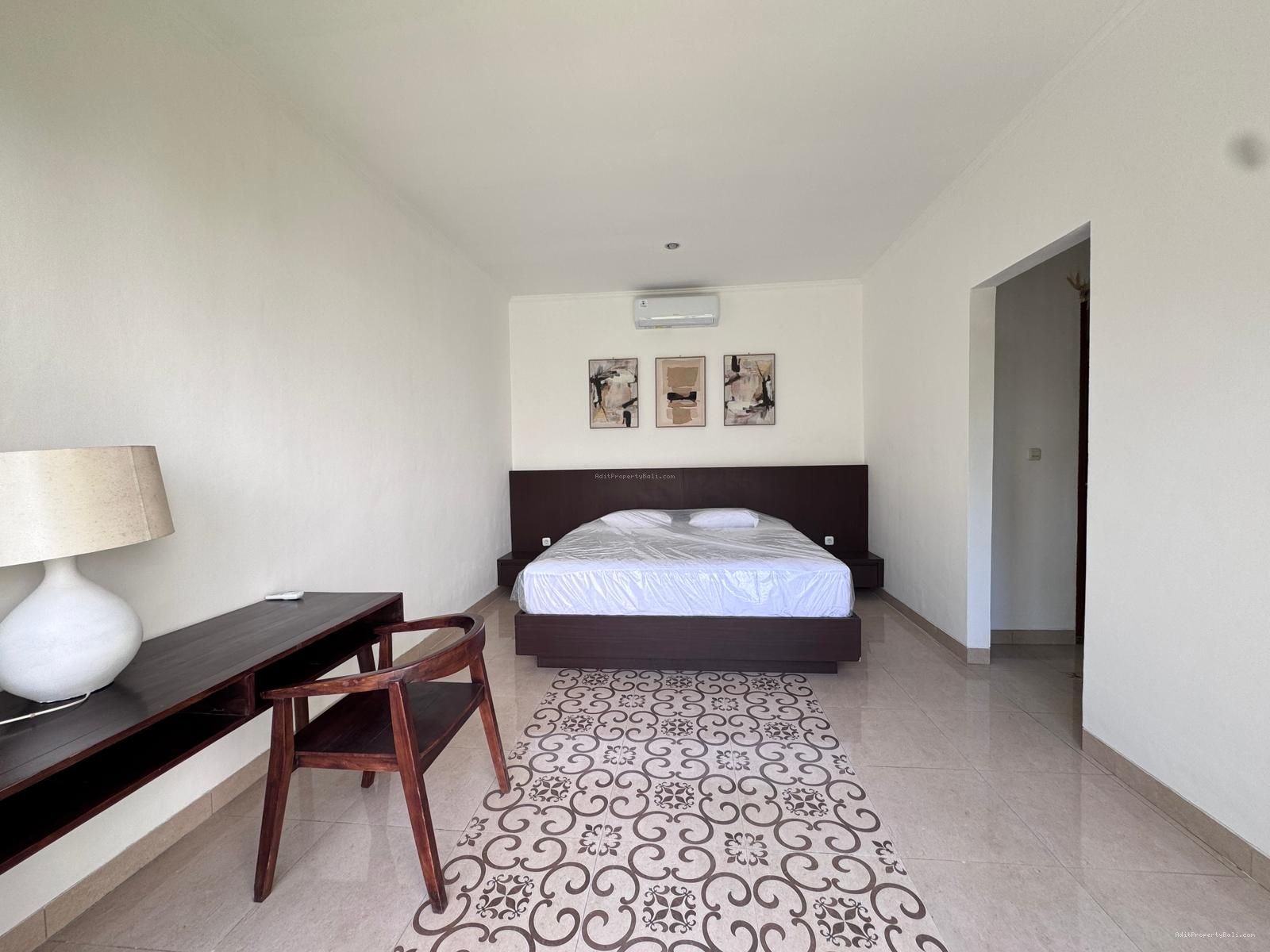 Villa modern tropical canggu bali