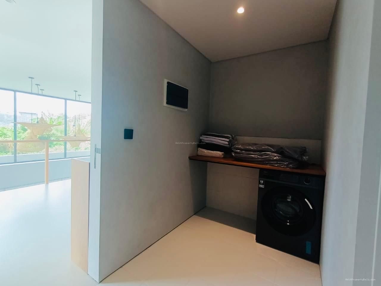 Villa modern tropical tumbak bayuh mengwi