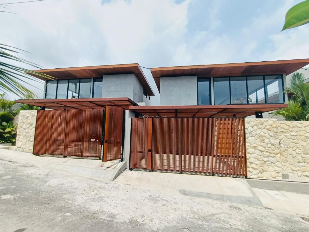 Villa modern tropical tumbak bayuh mengwi