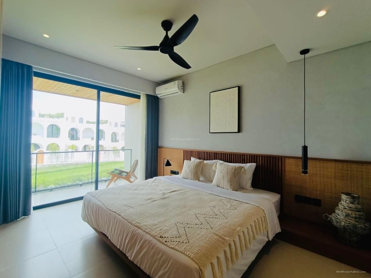 Villa modern tropical tumbak bayuh mengwi