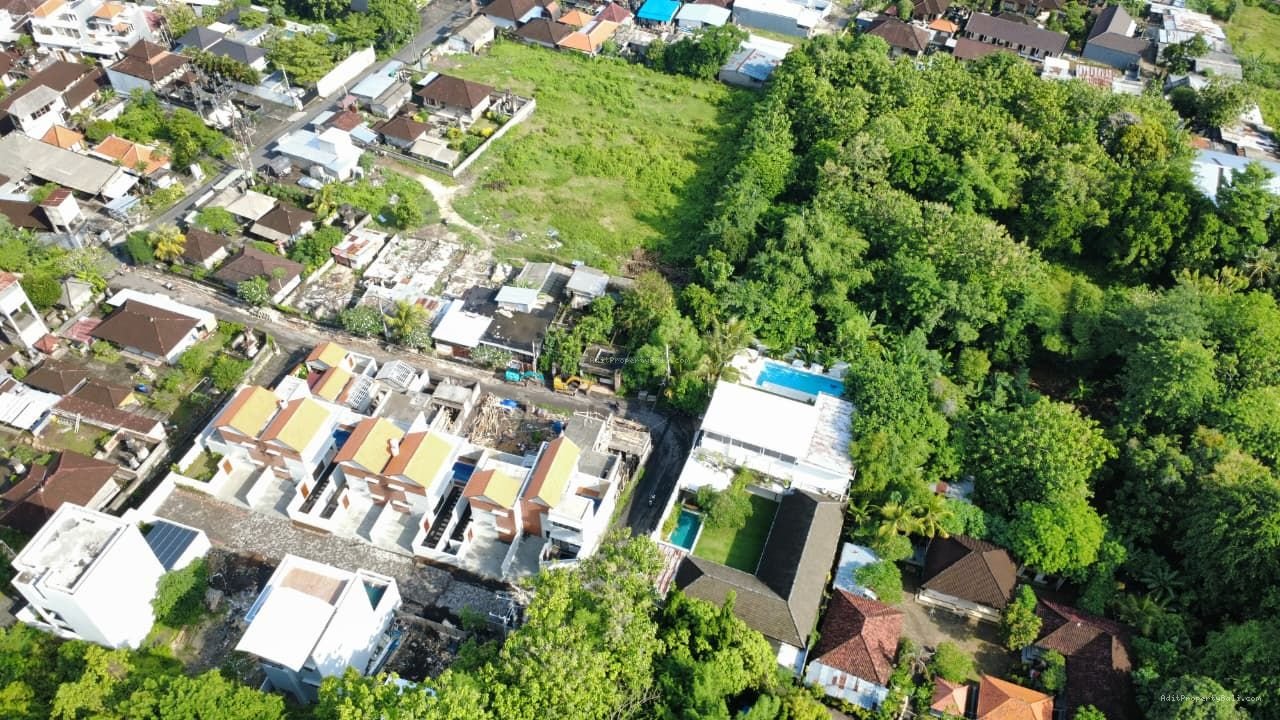 Tanah goa gong jimbaran