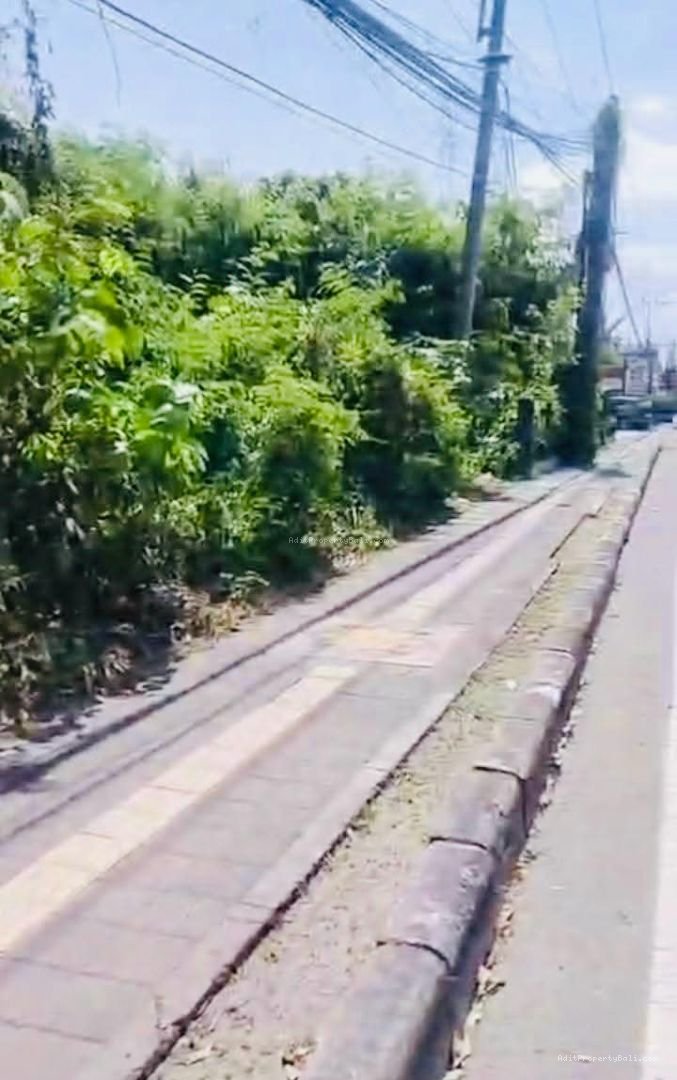 Tanah strategis sunset road kuta