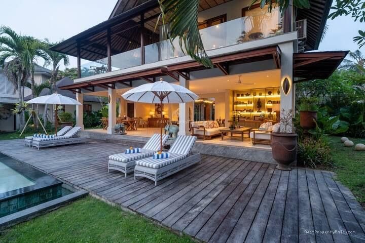 Villa mewah pantai cemagi bali