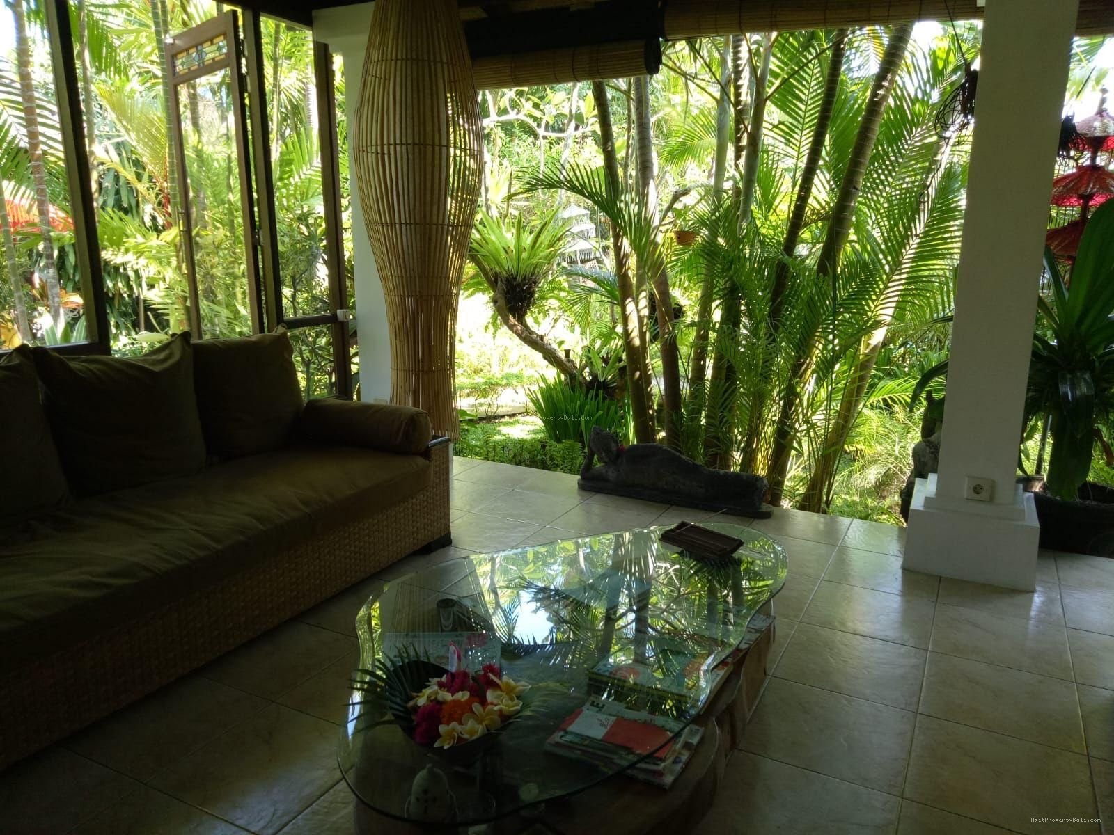 Villa Danau Poso Sanur Kauh Denpasar