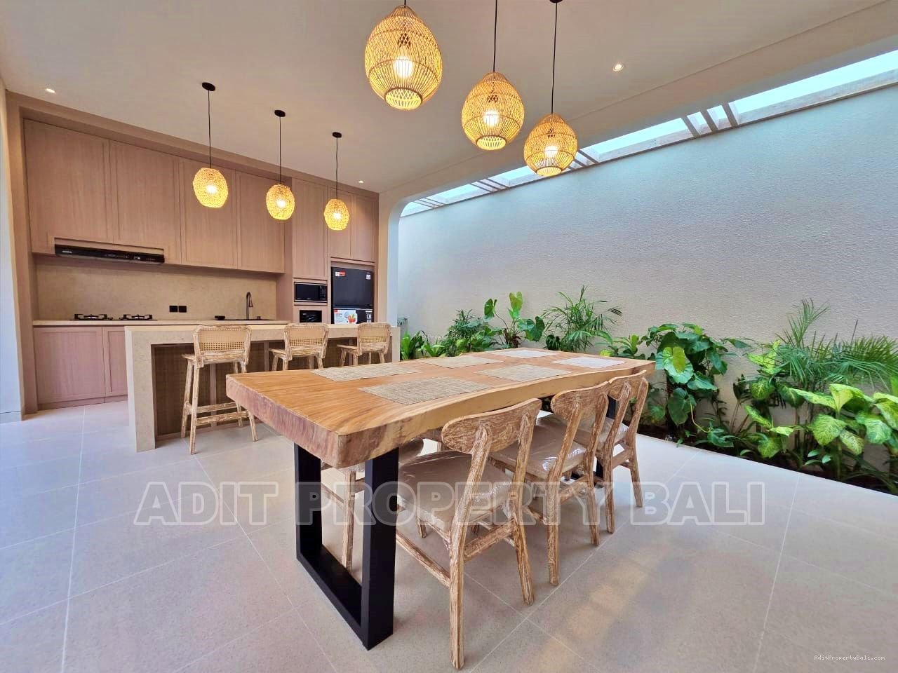 Brand New Villa Pantai Berawa Canggu Badung