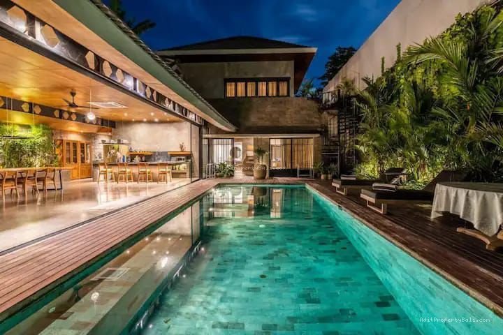Villa modern pantai nelayan canggu