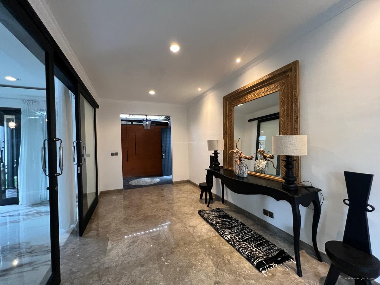 Villa luxury Batubelig seminyak bali