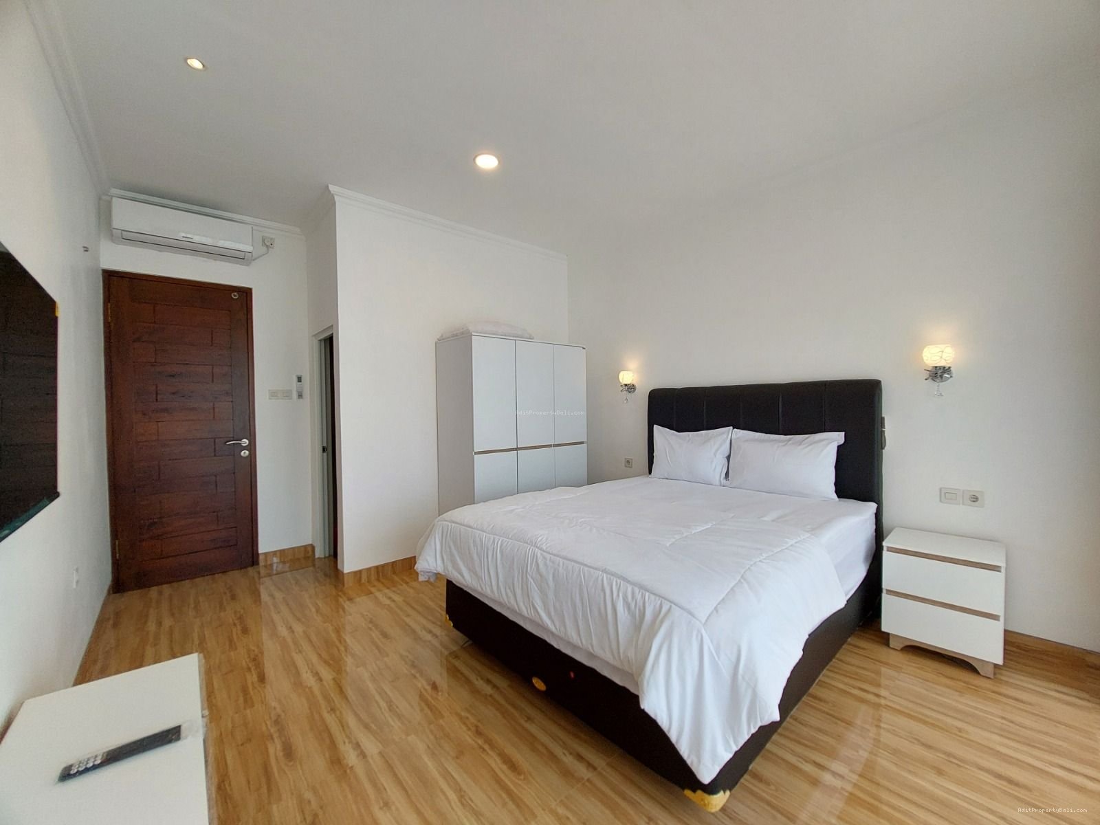 Villa Padonan Tibubeneng Canggu Badung