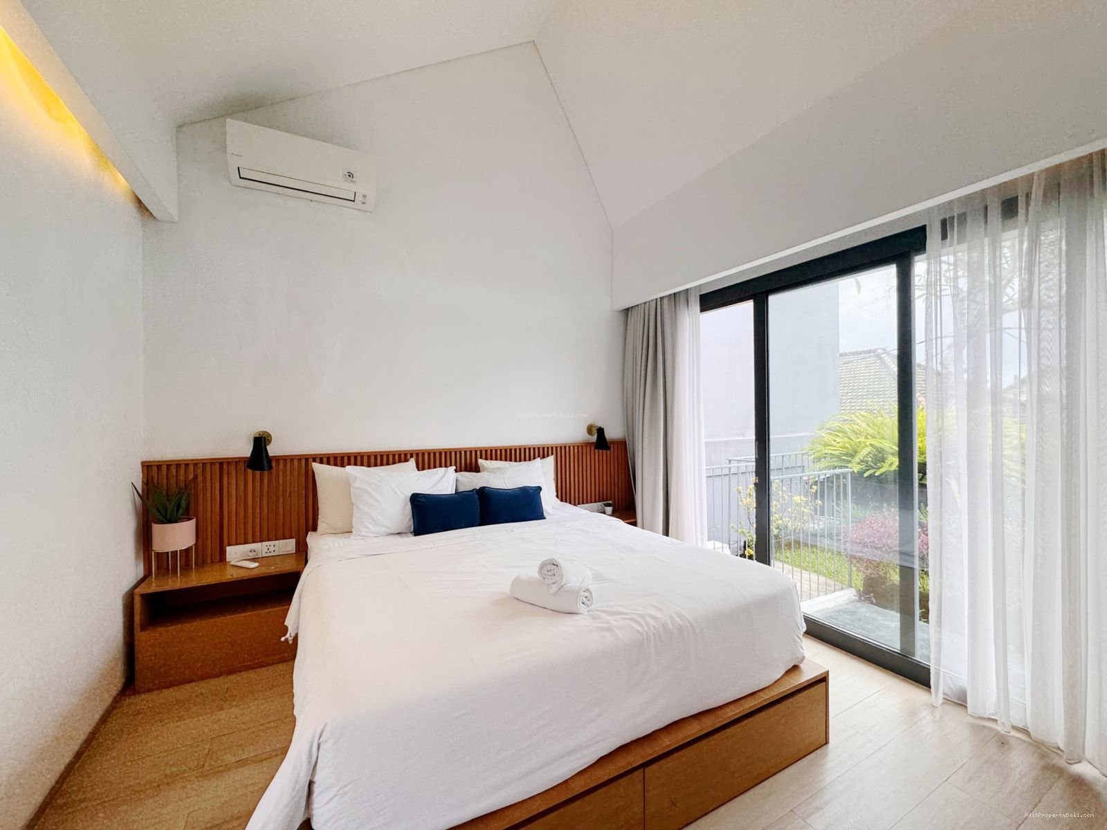 Villa modern berawa canggu bali