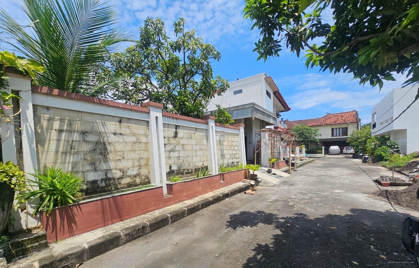 Tanah sesetan denpasar