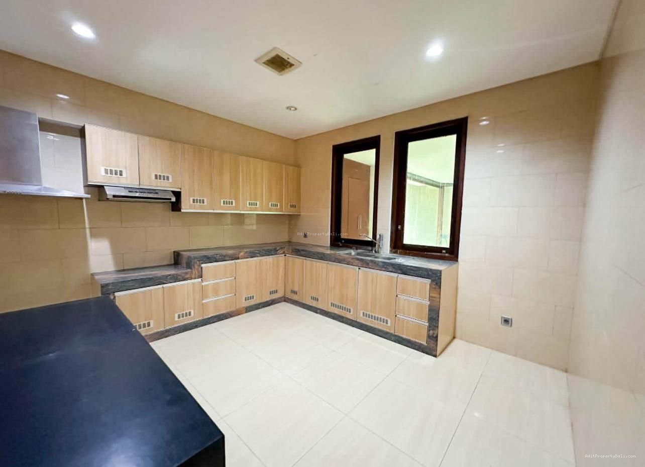 Rumah turun harga gatot subroto denpasar barat