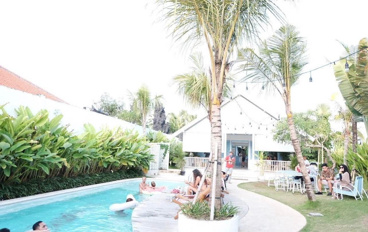 Tanah & Bangunan Resto Pantai Berawa Canggu Badung