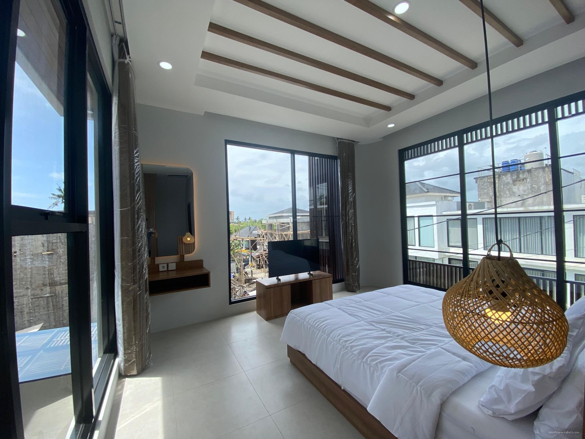 Villa mediteranian tumbak bayuh mengwi badung