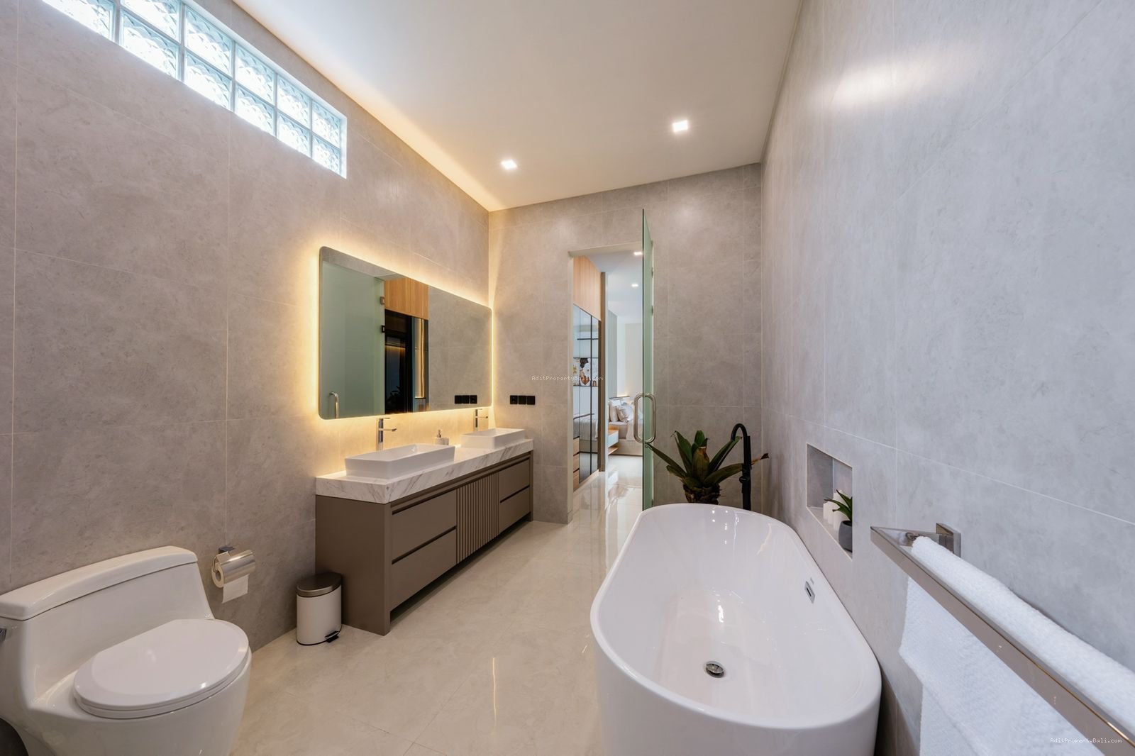 Villa Mewah Modern Minimalis Berawa Canggu Bali