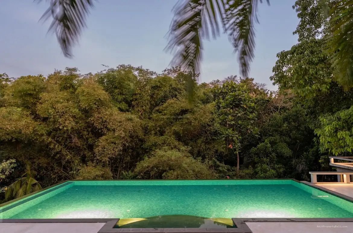 Villa Riverside Kaba Kaba Kediri Tabanan