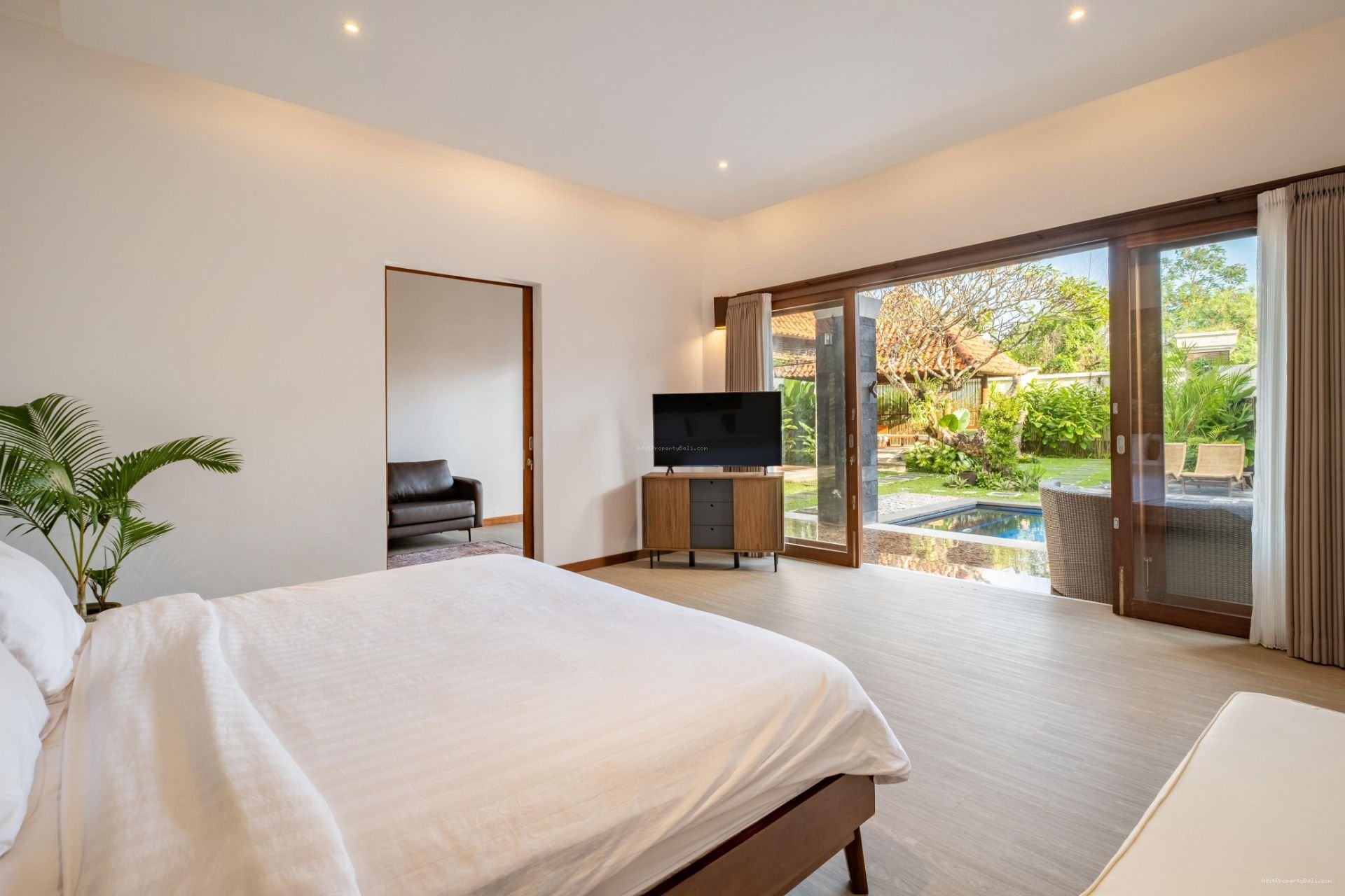 Villa Bumbak umalas kerobokan