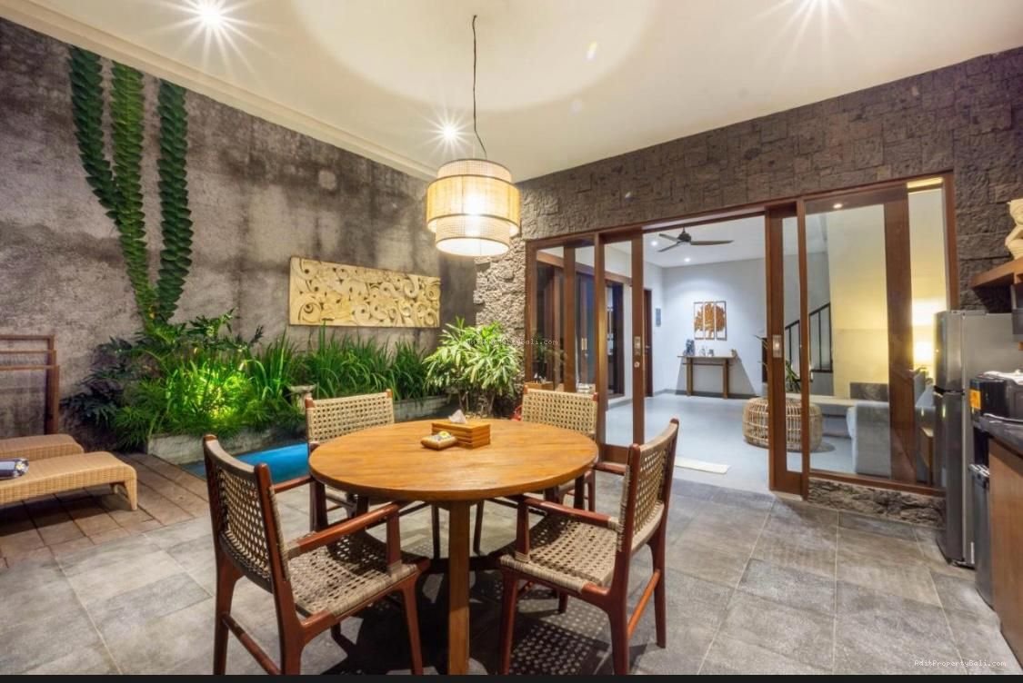 Villa pantai batubolong canggu